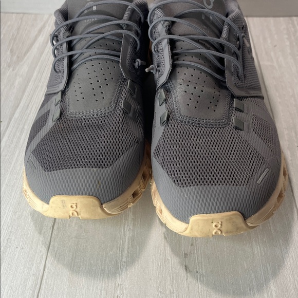 On Running  women’s Charcoal and Beige Sneakers - Picture 6 of 14